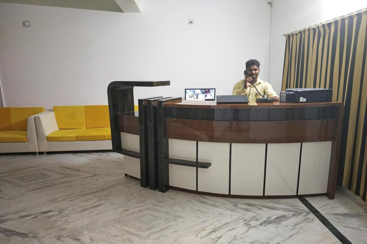 Hotel Oyo 22547 Avigna Residency à Bhubaneswar Extérieur photo