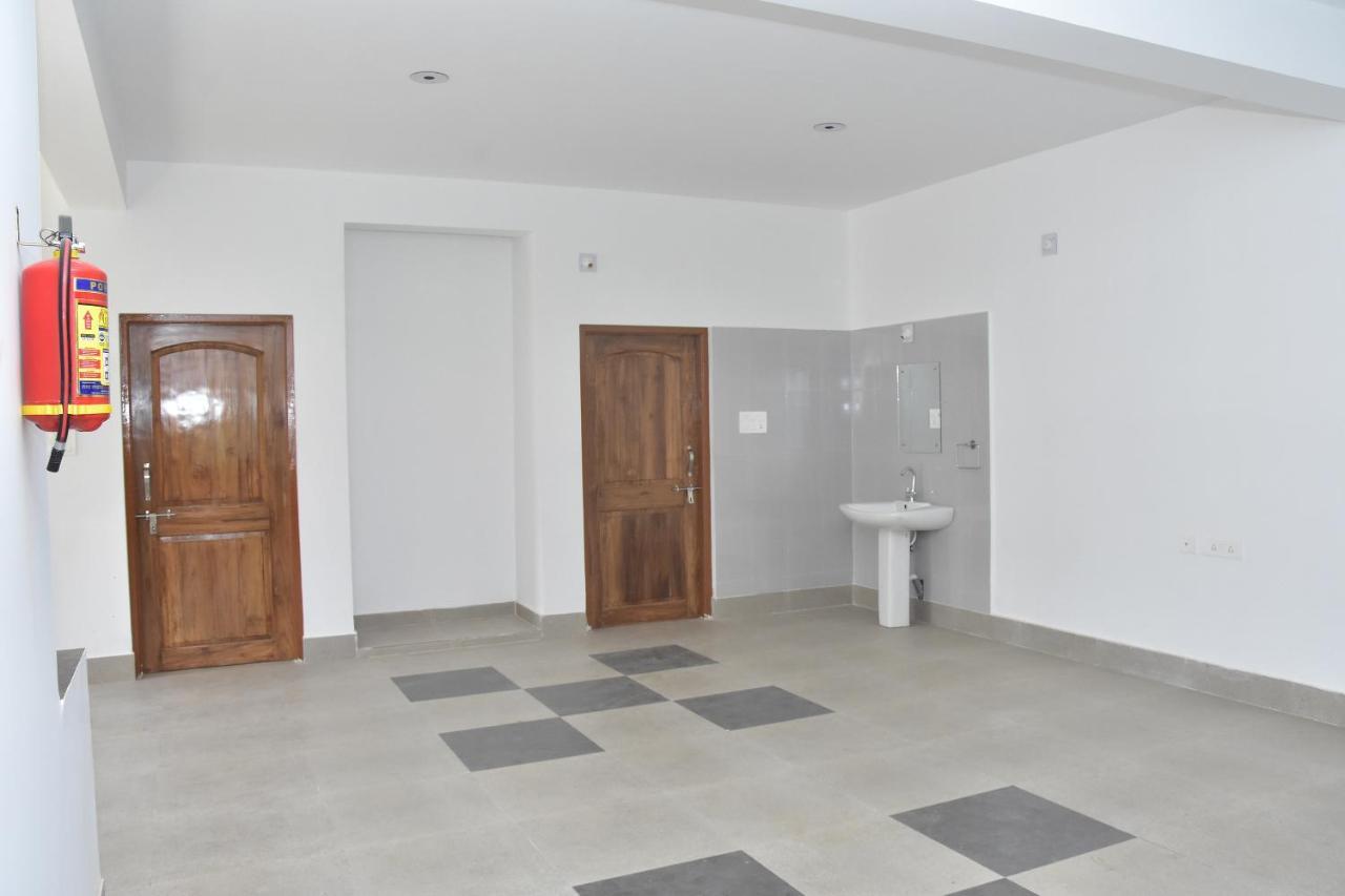 Hotel Oyo 22547 Avigna Residency à Bhubaneswar Extérieur photo
