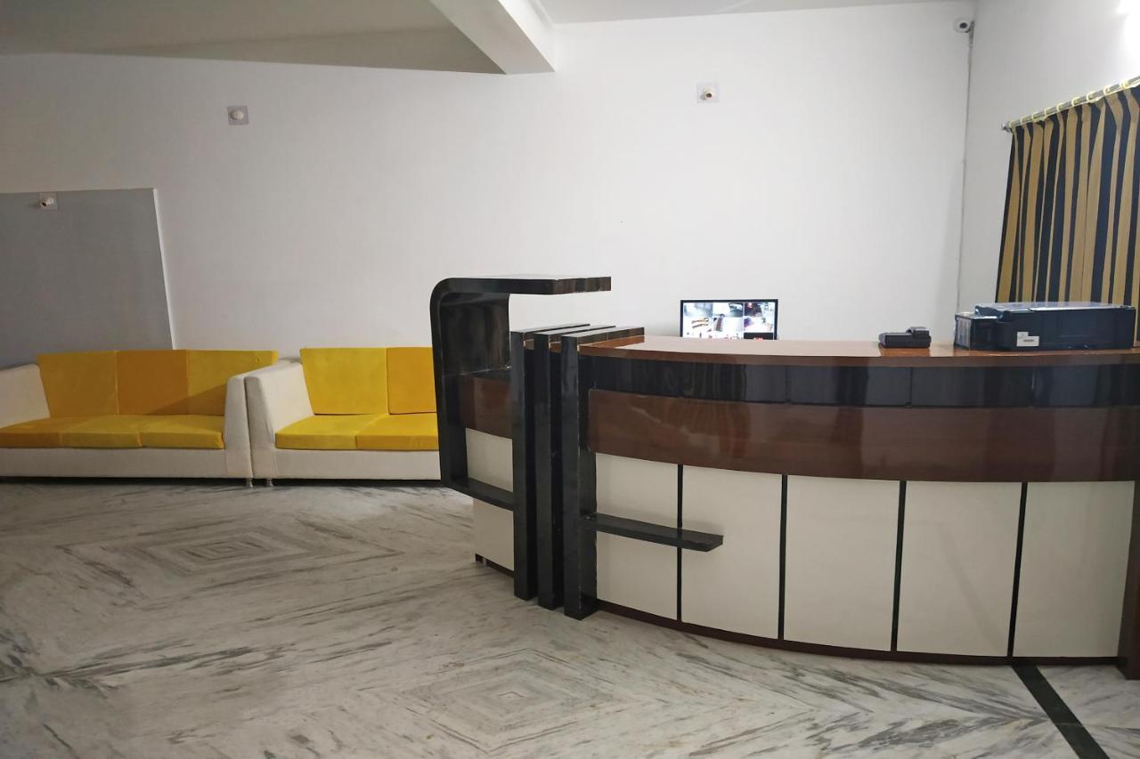 Hotel Oyo 22547 Avigna Residency à Bhubaneswar Extérieur photo