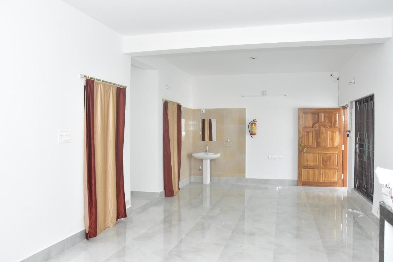 Hotel Oyo 22547 Avigna Residency à Bhubaneswar Extérieur photo